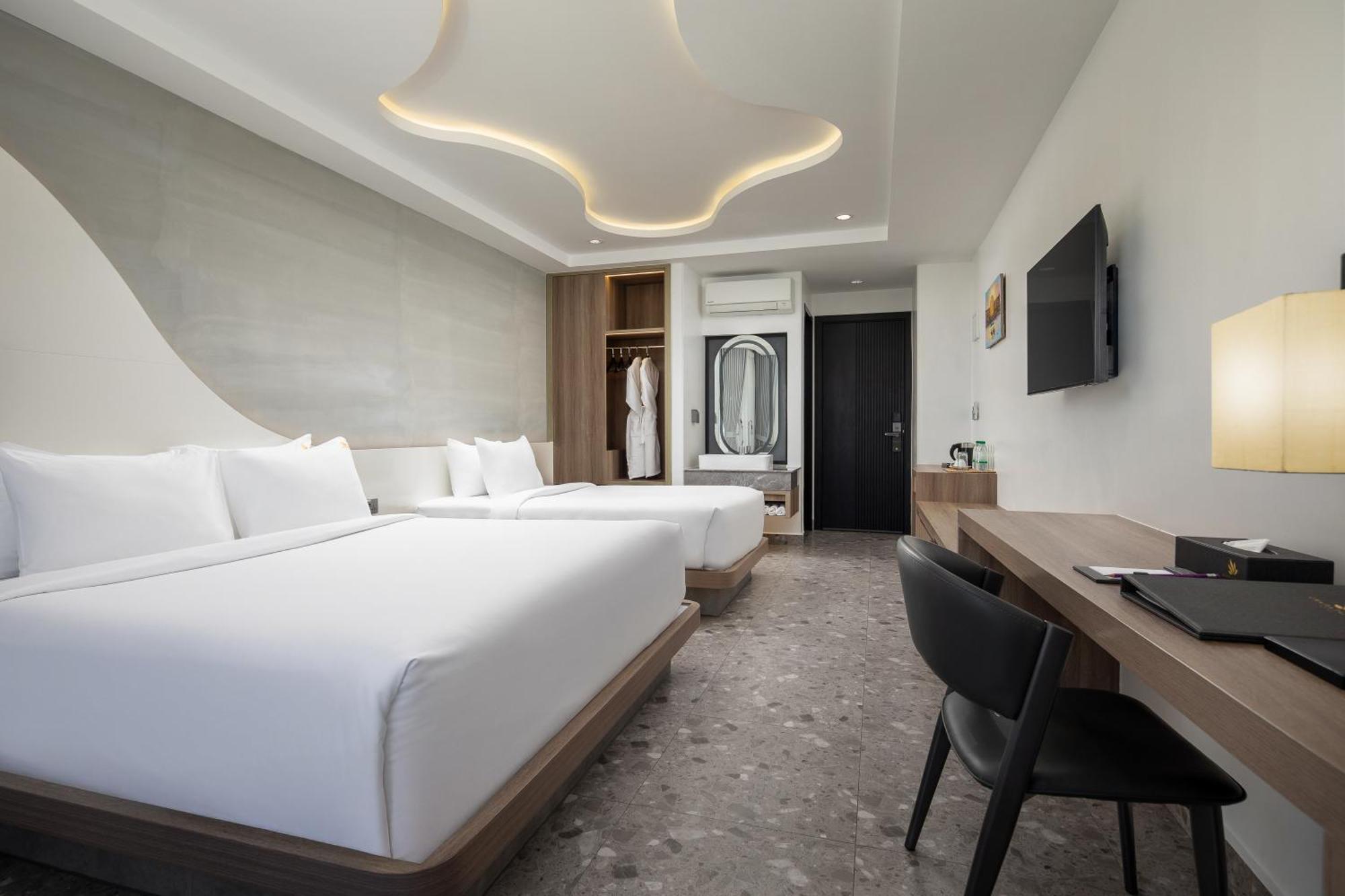 โรงแรม Chaiya Palace 4*